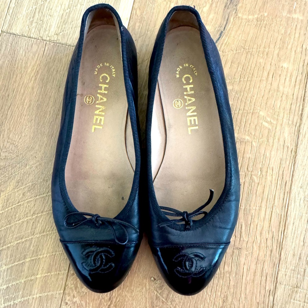 CHANEL Ballet Flats